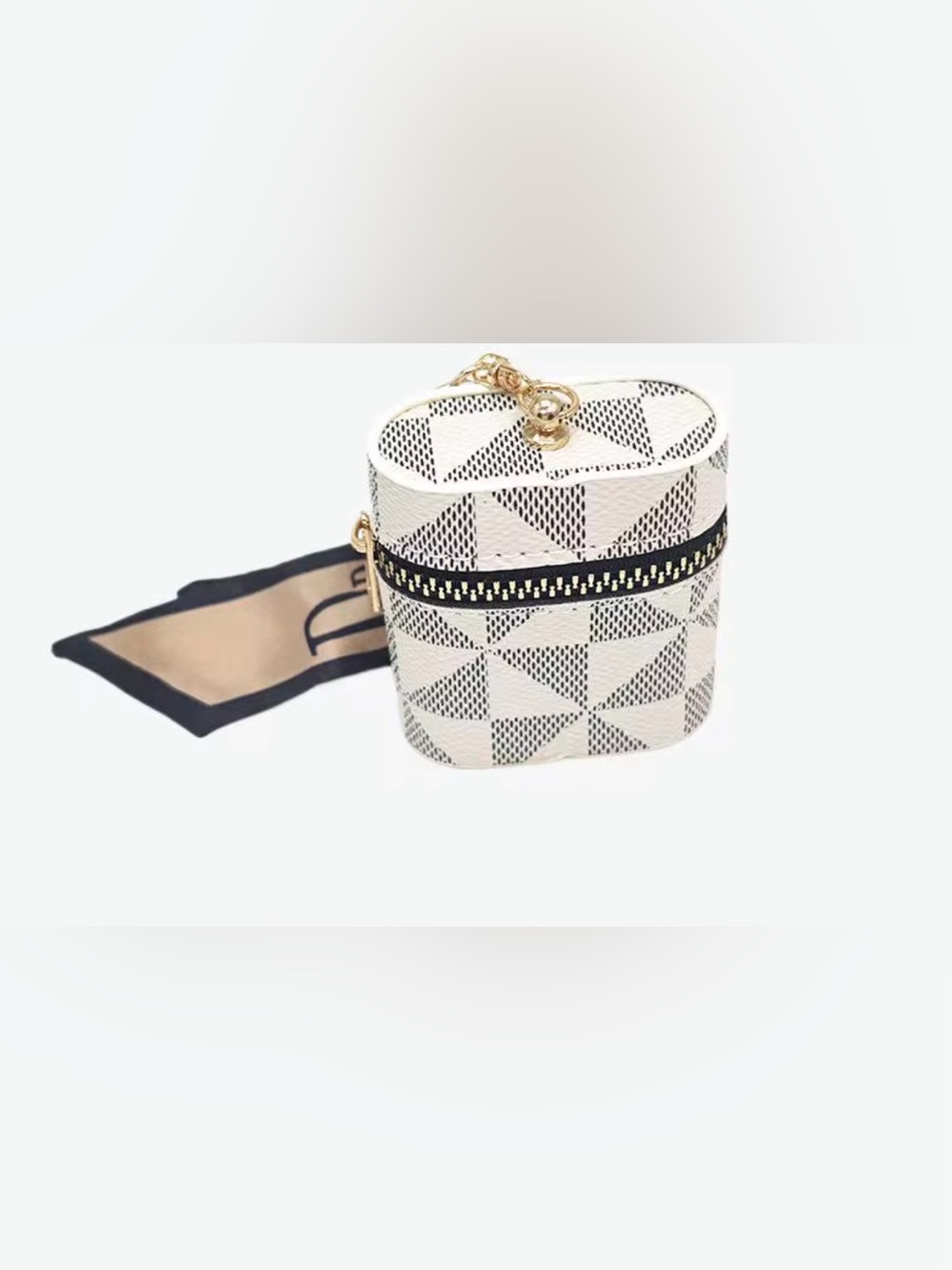 White Geometric AirPods pouch.